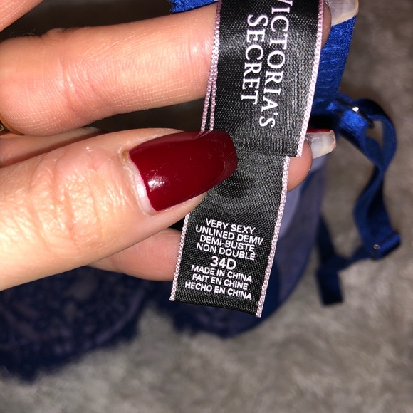 Victoria’s Secret Very Sexy Bra 34d - Picture 3 of 6